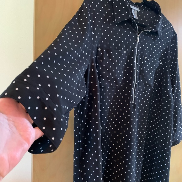 Plus size - Selling a black and white polka dot pull over top - excellent! - Picture 10 of 11